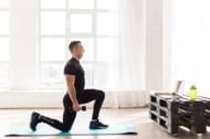 Reverse lunges. (Image credits: Freepik)